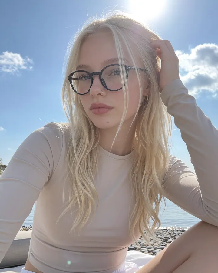 Portrait von Janine, Community-Mod bei BetriebsBuddy